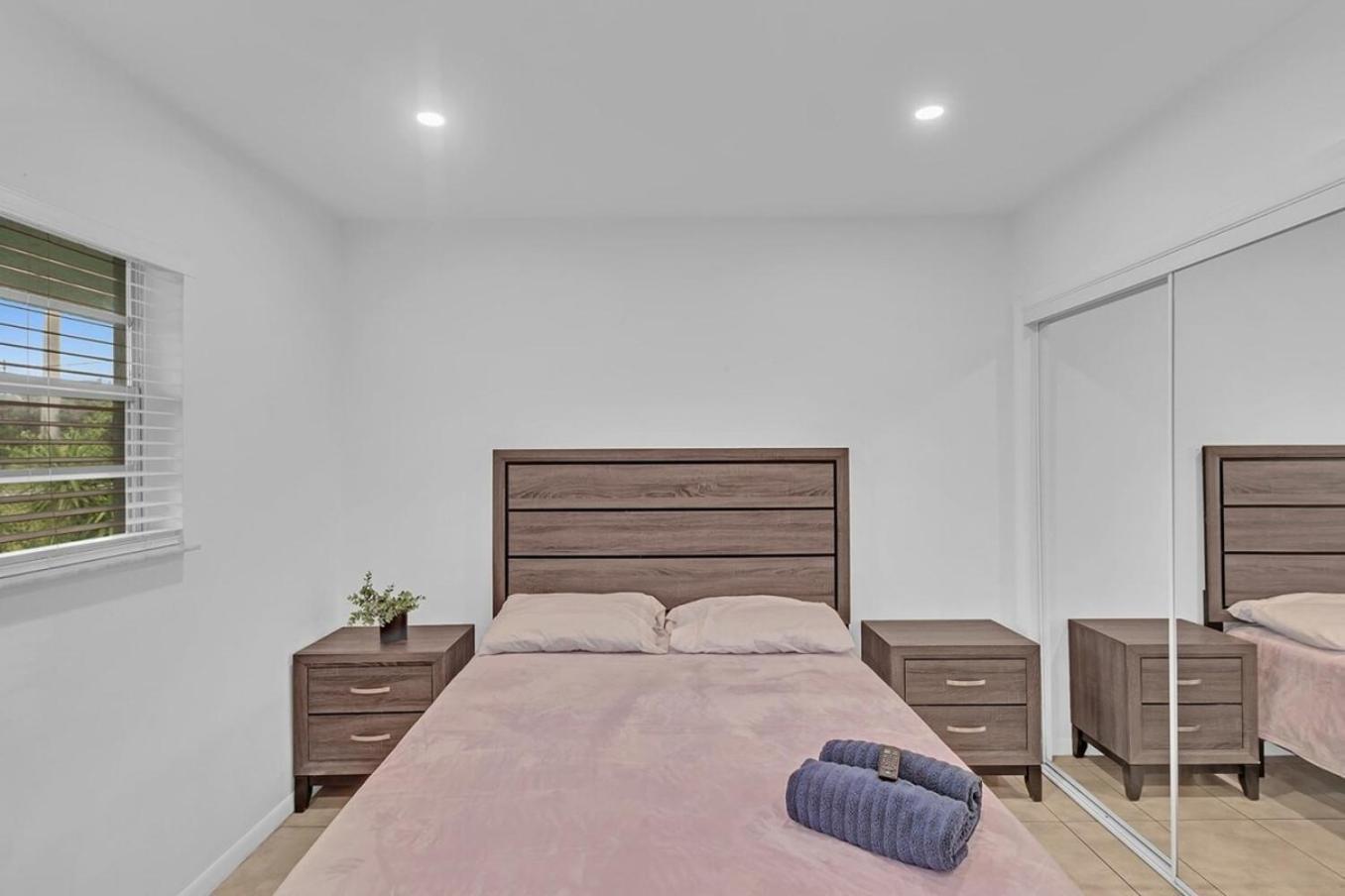 2 Bedroom House Minutes From Beach And Casino Db1 戴尼亚 外观 照片